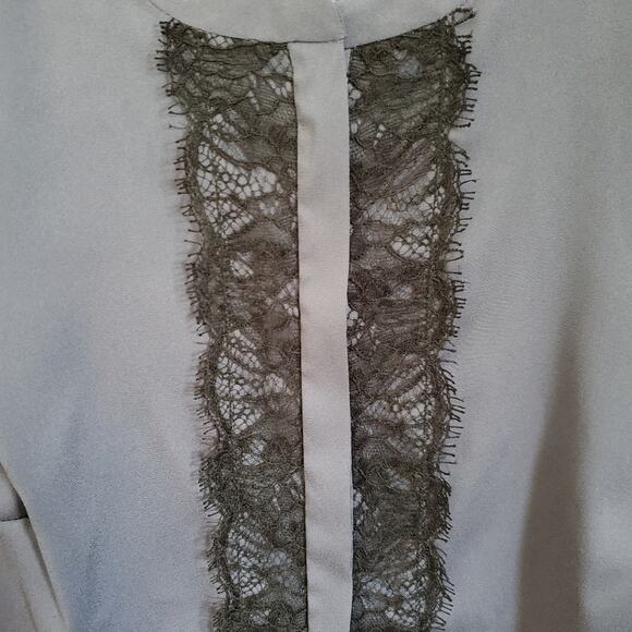 New with Tags Ann Taylor Button Up Shirt Blue with Black Lace Detail 4 Petite - Picture 6 of 10